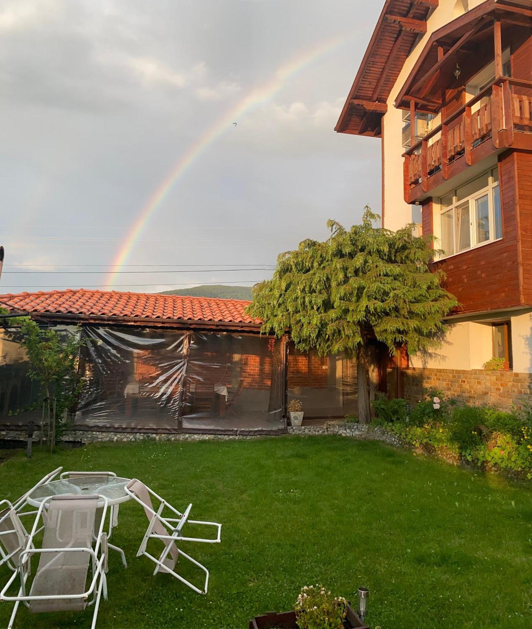 Guest House Simona Sapareva Banya ภายนอก รูปภาพ