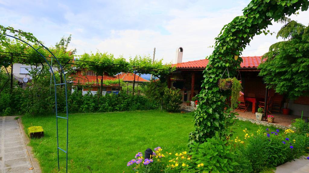 Guest House Simona Sapareva Banya ภายนอก รูปภาพ